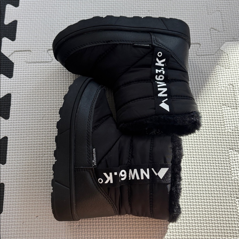 H&M Cozy Black Kids Winter Boots